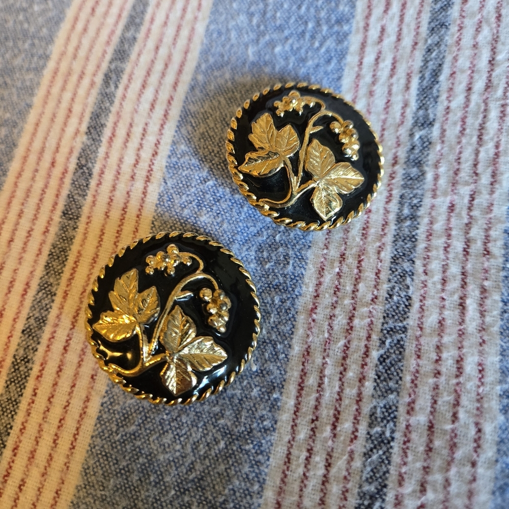 Elegant Black and Gold Floral Earrings